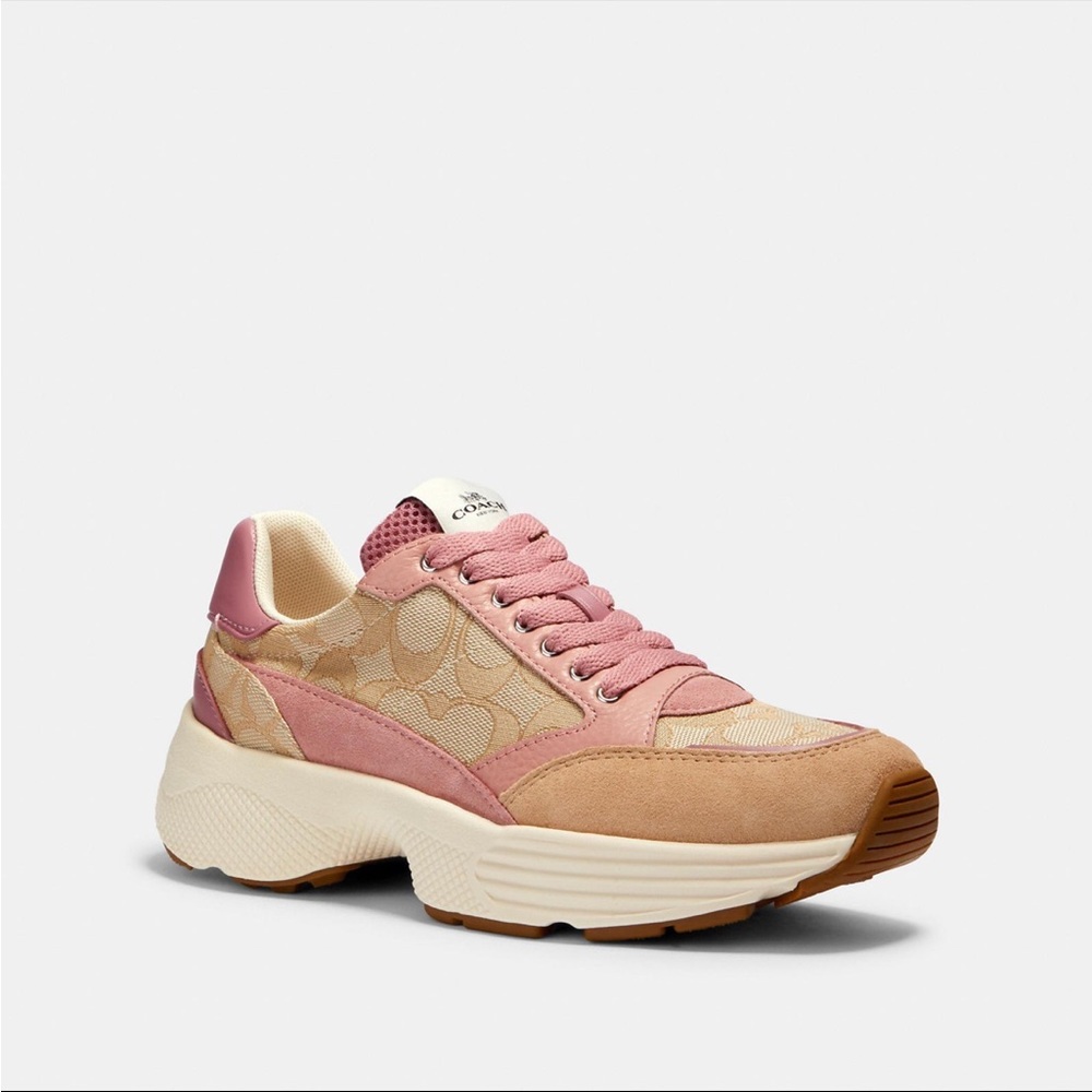 Coach C152 Tech Runner